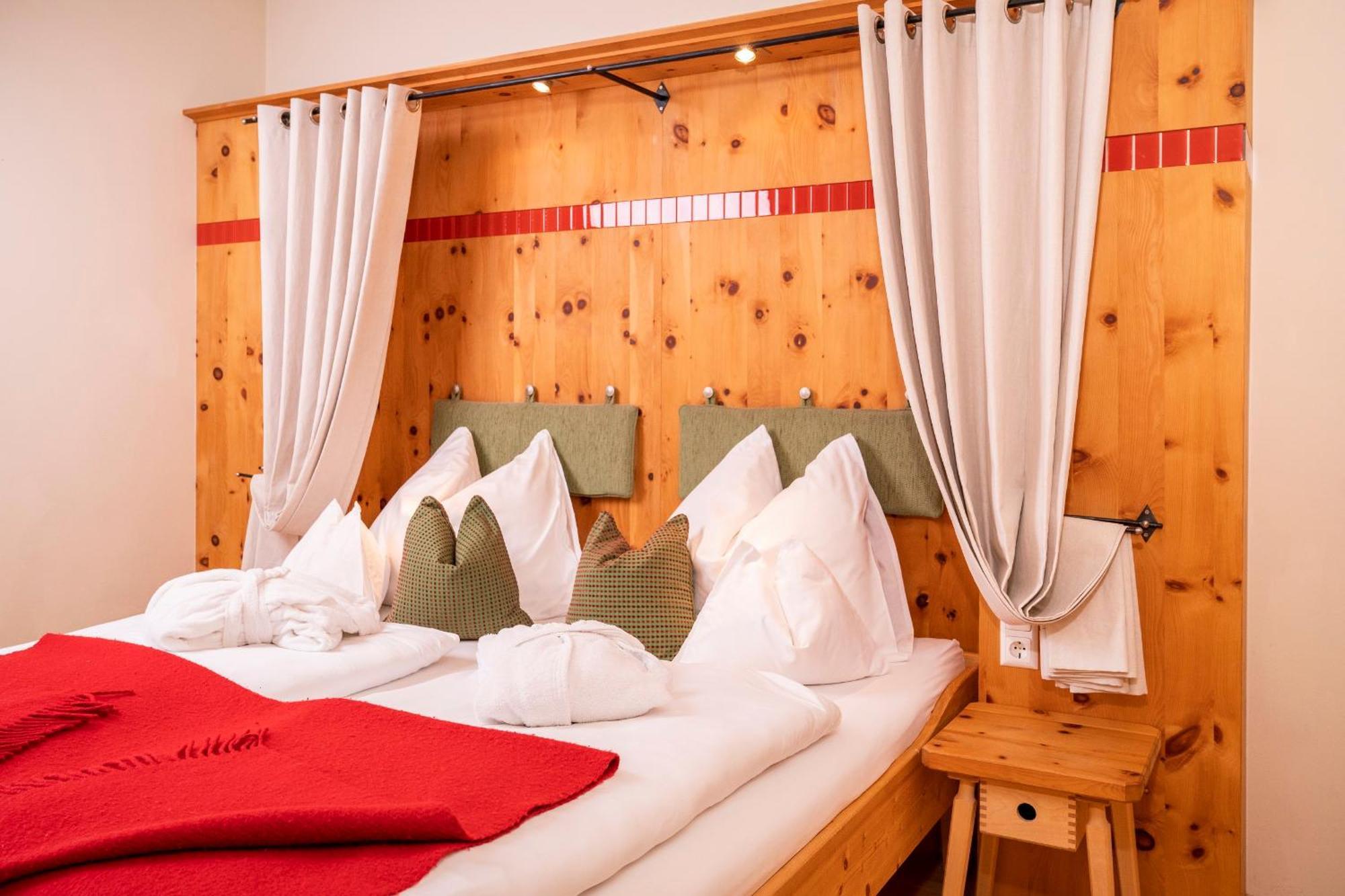 Ortners Mauerwirt - Leistbarer Luxus Apartment Bad Kleinkirchheim Ngoại thất bức ảnh