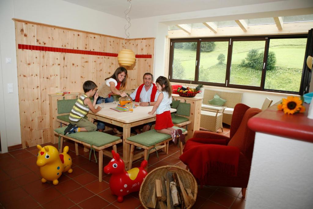 Ortners Mauerwirt - Leistbarer Luxus Apartment Bad Kleinkirchheim Ngoại thất bức ảnh